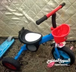  4 بسعر مغري جدا بسكليت أطفال ثلاثة عجال كوشوك وليس بلاستيك مستعمل بحالة ممتازة جدا