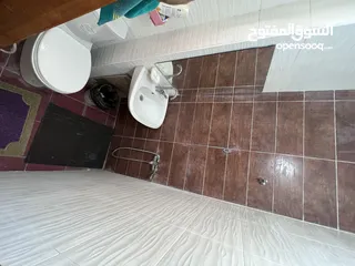  4 ستوديو مرتب مع موقف سيارات ،، لدكتور/ه او موظف او طالب طب او الزائرين