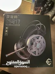  4 new gaming headset( only box ripped/oppened ) not used !