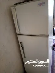  1 ثلاجه للبيع ارجو لمن يرغب بالشراء التواصل