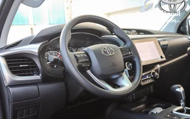  20 Toyota Hilux 2023 عداد صفر  ، وارد و كفالة الشركة