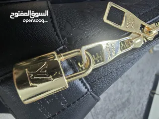  4 شنتة لويس فيتون الما بي بي