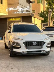  2 هونداي كونا 2019 فل اضافات سيارة مميزة باللون المميز الابيض العاجي وعداد قليل 50000 كيلو متر