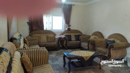  5 طقم كنب مستعمل طقم غرفة ضيوف