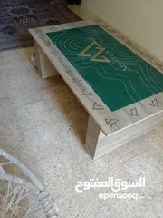  2 طاولتين للبيع بسعر مغري