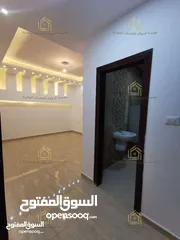  27 شقة مميزة - خلدا - 3نوم 1ماستر - 215م - فايربليس - إطلالة - موقع هادئ ومميز