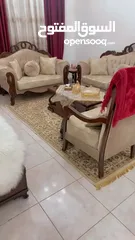  8 طقم كنب استعمال خفيف خشب ممتاز غير مهلوك ابدا ولا فيه اي خشط