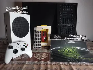  2 Xbox series sجهاز معاه ماوس ومواس باد وحاجات تانيه جديد الجهاز وارد بحرين جديد له كم اسبوع بالفاتور