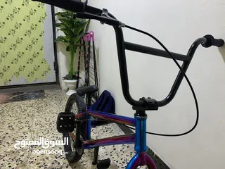  1 بايسكل BMX سبع الوان للبيع