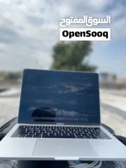  2 MacBook Pro 2017 model like brand new zero scratch’s
