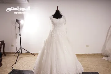  11 بدلات عرايس جديده و شبه جديده للبيع