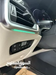 11 BMW330e فل