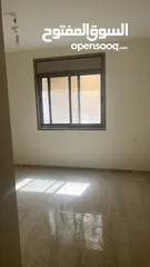  2 شقة لقطة في الطيرة قرب ادارة الحراسات