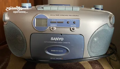  6 مسجل مع راديو مع cd 30    ساعة مع منبه مع راديو الكتروني10