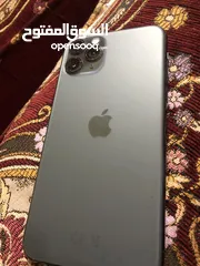  2 iphone 11 pro