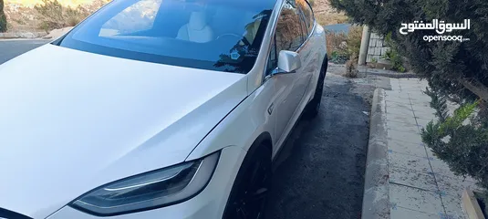  14 تيسلا موديل X 90D