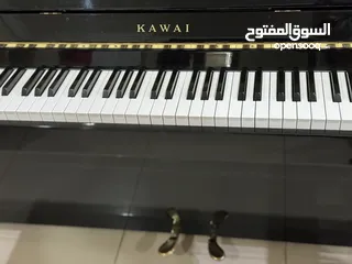  4 Grand Piano