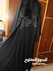  1 فستان أسود للمحجبات بأكمام ذو قصه جميله