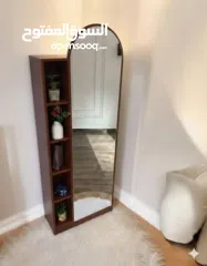  9 مرآة أرضية فاخرة مع رفوف جانبية – قطعة ديكور تخطّف الأنظار حوّلي أي زاوية في بيتك لمساحة أني