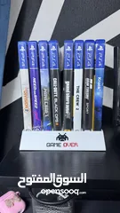  4 PS4 with cds