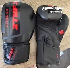  4 قفازات ملاكمه للبيع ، مواصفاتها موجوده بالصور ، السعر فقط15  الموقع عمان طبربور