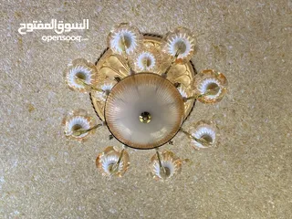  9 ثريا أنيقة للبيع – 13 لمبة ولمّاعة مثل الجديد   ثريا زجاج فخمة 13 لمبة – بحالة الوكالة