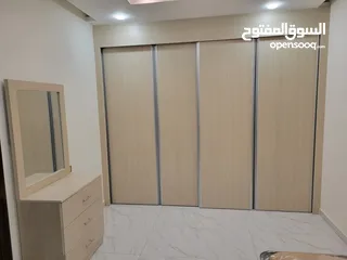  8 شقة مفروشة للإيجار