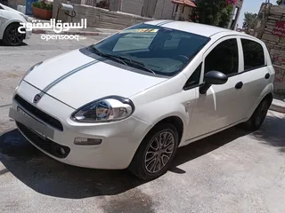  1 فيات بونتو2011