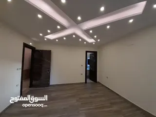  21 شقة جديده طابق ارضي مع كراج وحديقه مرج الحمام الظهير