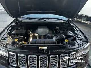  21 Jeep Grand Cherokee Overland for urgent sale