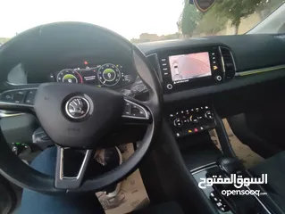  2 جيب سكودا كاروك فل كامل اضافات  للبيع بسعر مغري