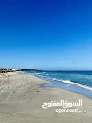  2  قطعة أرض قرب البحر و الشاطئ رملي 