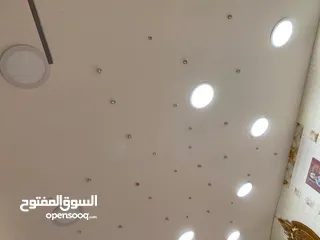  12 محل تجاري للإيجار في مدينة نابلس في عمارة قناديلو الطابق الأول مقابل دخلة طولكرم و فوق شاورما ساحيتا