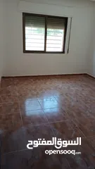  3 شقة للايجار مقابل قصر الاميرة بسمة/ الجبيهة