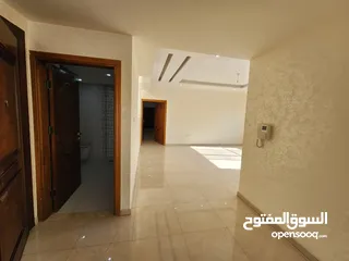  7 شقة مع روف منفصلين للبيع في دير غبار ref: 14232