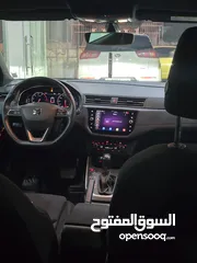  20 سيات ارونا FR  2021 فل اضافات دهان الشركة المنتجة لون ابيض سقف اسود