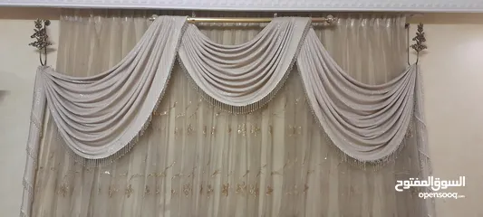  28 طقم سفرة / طقم كنب ضيوف/ كيزر ماء( سخان ) / مكيف 2 طن/ مفرش تخت وبرداية طقم/ قلاية كهربائية / طاولات