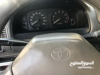  8 تويوتا كوروللا اوتوماتيك اصلي  موديل 2000