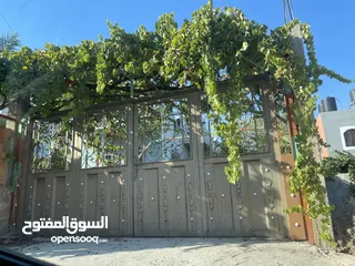  1 بيت مستقل للبيع