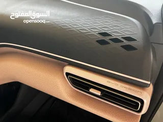  10 بي واي دي سيجل لون بيج موديل 2023 بحال الوكالة ممشى قليل 305 كيلو بالشحنة