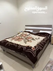  3 أثاث مستعمل بحالة ممتازة