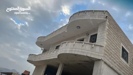  1 بيت مستقل للبيع