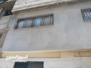  5 منزل مستقل للبيع في مخيم عسكر القديم شارع العياده