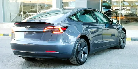  28 تيسلا 2023 MODEL 3 فحص كامل 4 جــــيــــد 85من86 اوتوسكور +B لون فيراني مميز ممشى قليل بحالة الوكالة