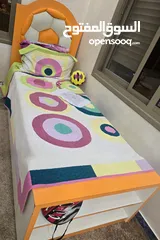  4 كنب وغرفه شبابيه بدون خزانه بحال الوكاله استخدام بسيط