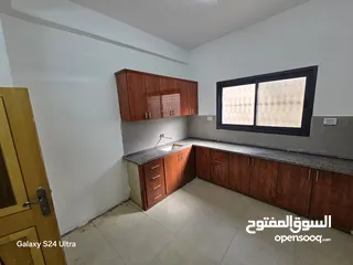  8 شقه 80 متر  للايجار شهري 750 شيكل