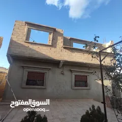  1 منزل في شبنة للبيع