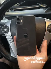  4 iPhone 11  حالة الشركة