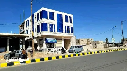  2 عماره استثماريه شارع عام بسعر مغري 160مليون ثلاثه دور وبدروم صنعاء