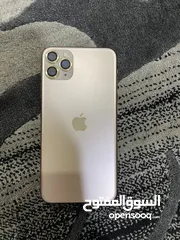  1 ايفون 11 برو ماكس ذهبي